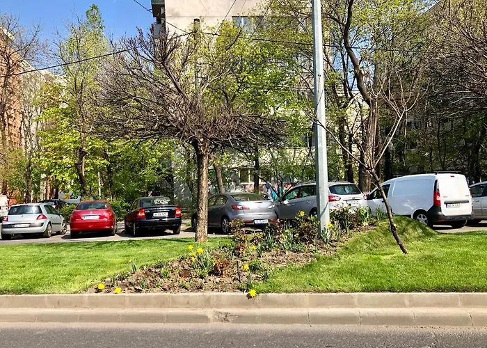 Cozy And Clean Apartment, Near National Arena Бухарест