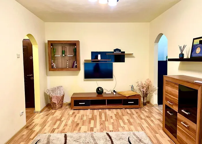 Cozy And Clean Apartment, Near National Arena